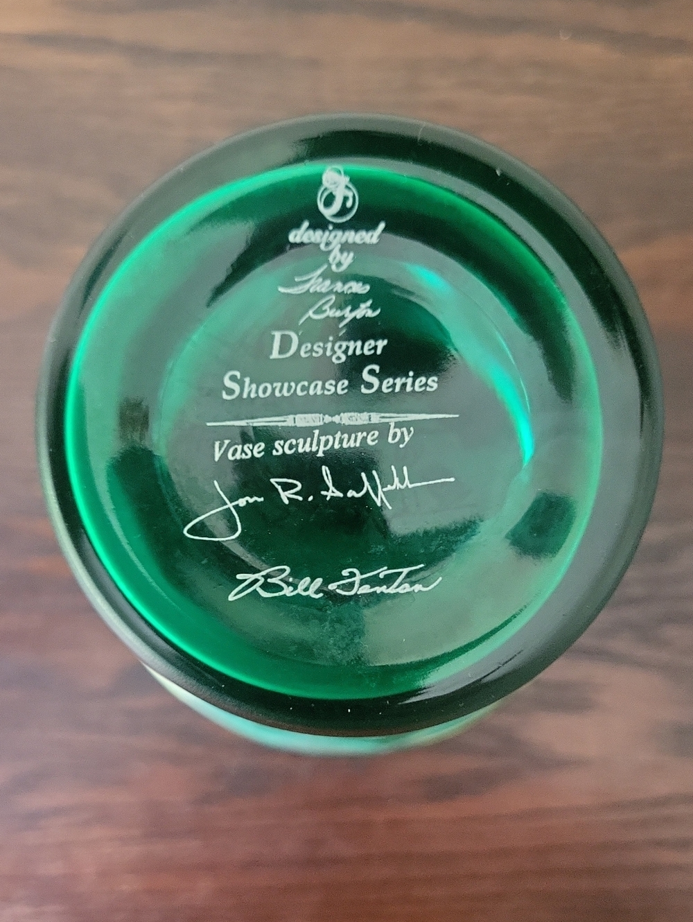 Fenton Green Iridescent Handpainted Vintage Glass Vase - Picture 8 of 9